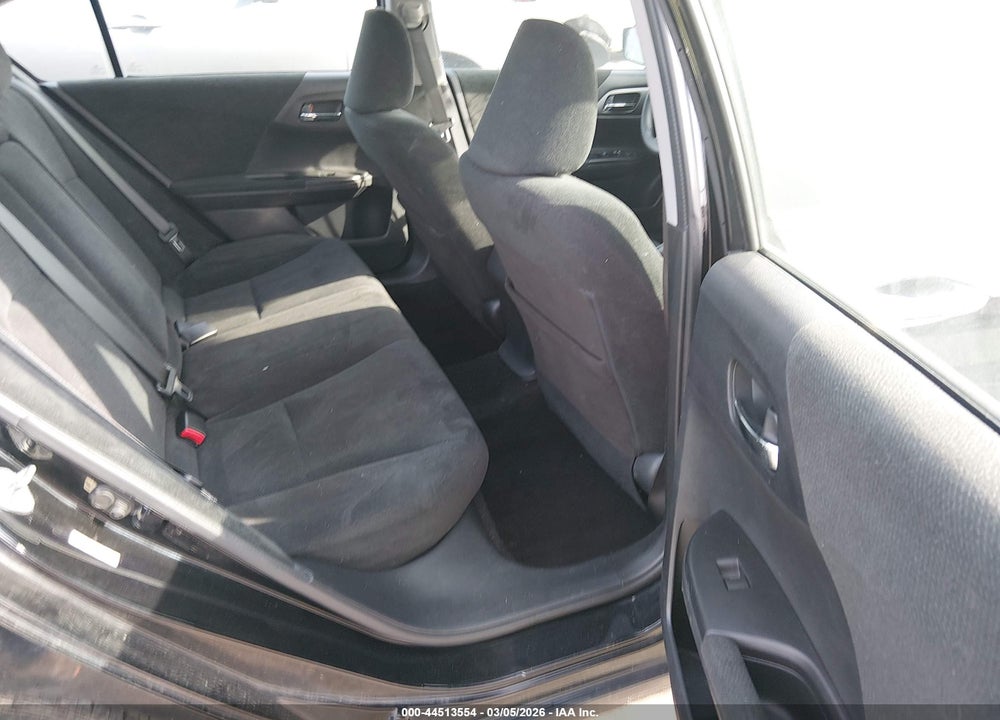 2013 HONDA ACCORD LX VIN: 1HGCR2F30DA183935