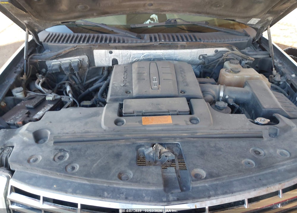 2010 LINCOLN NAVIGATOR L VIN: 5LMJJ3J55AEJ02369
