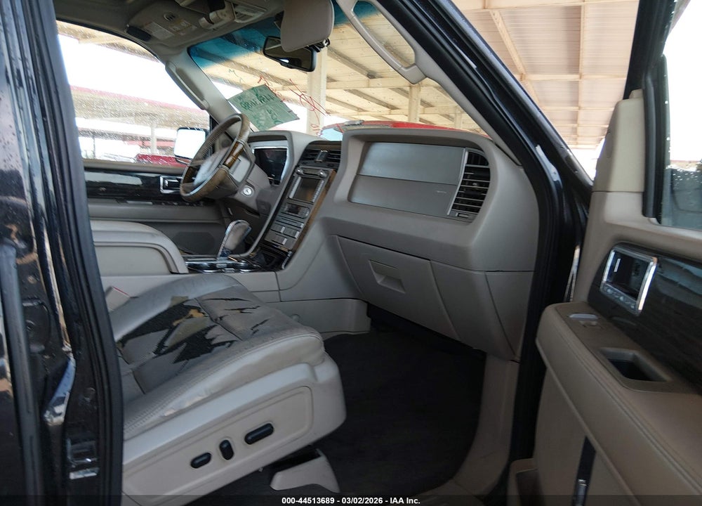 2010 LINCOLN NAVIGATOR L VIN: 5LMJJ3J55AEJ02369