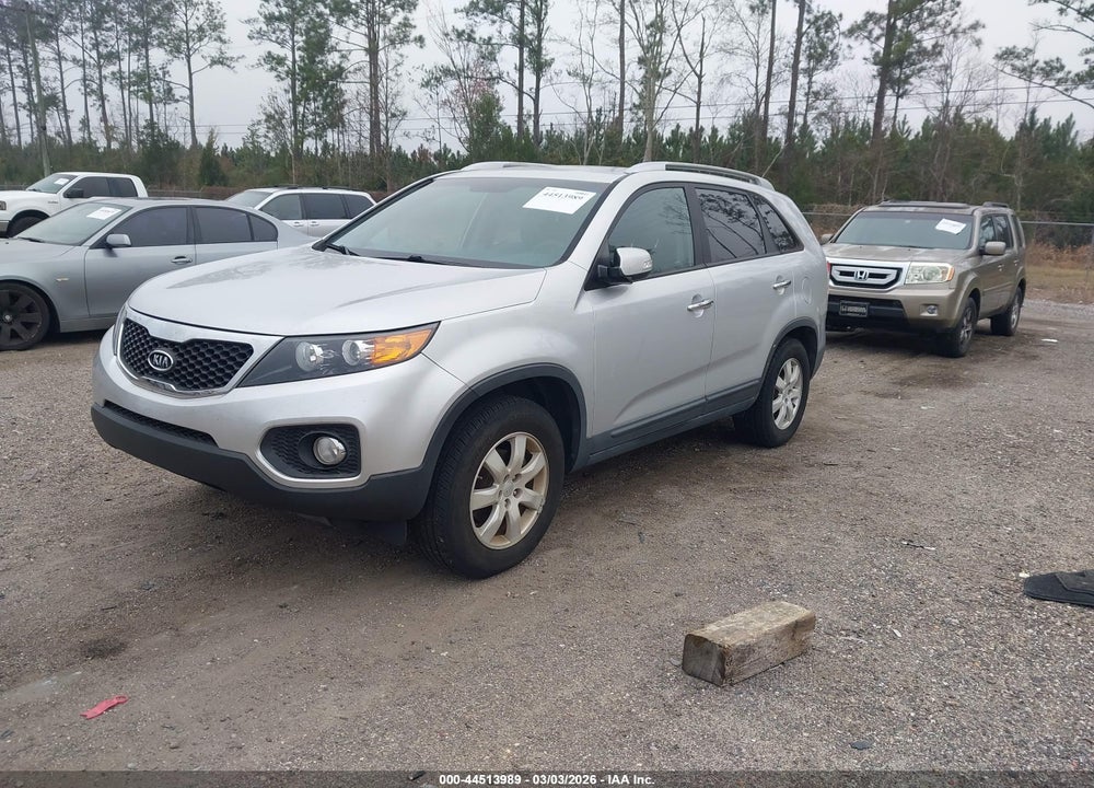 2011 KIA SORENTO LX VIN: 5XYKT4A17BG013453