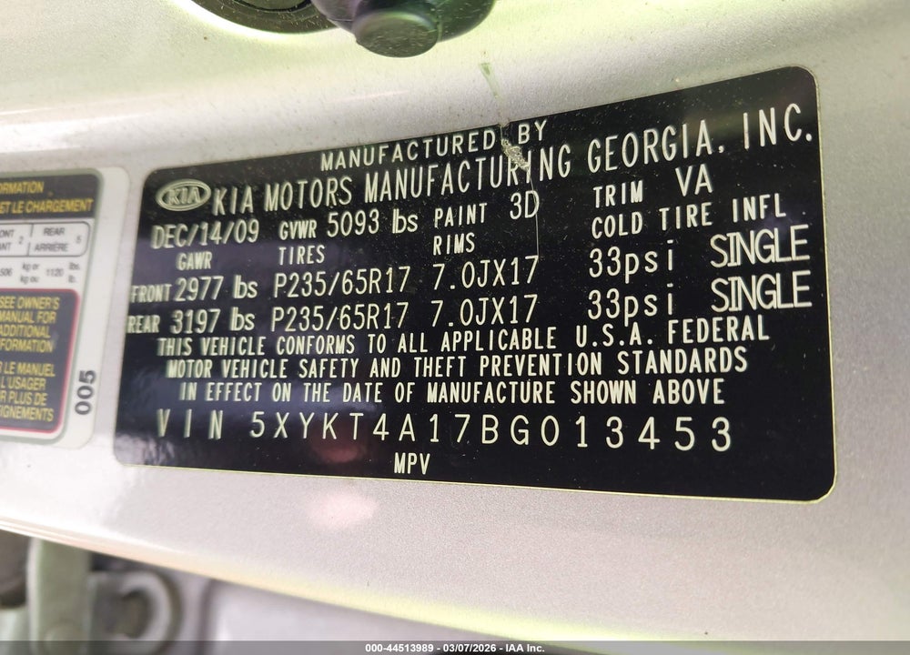 2011 KIA SORENTO LX VIN: 5XYKT4A17BG013453