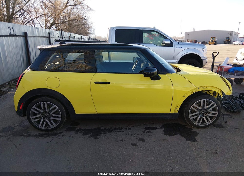 2025 MINI HARDTOP COOPER S VIN: WMW23GD02S2W25300