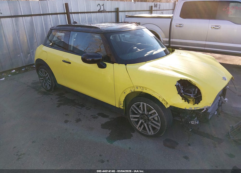 2025 MINI HARDTOP COOPER S VIN: WMW23GD02S2W25300