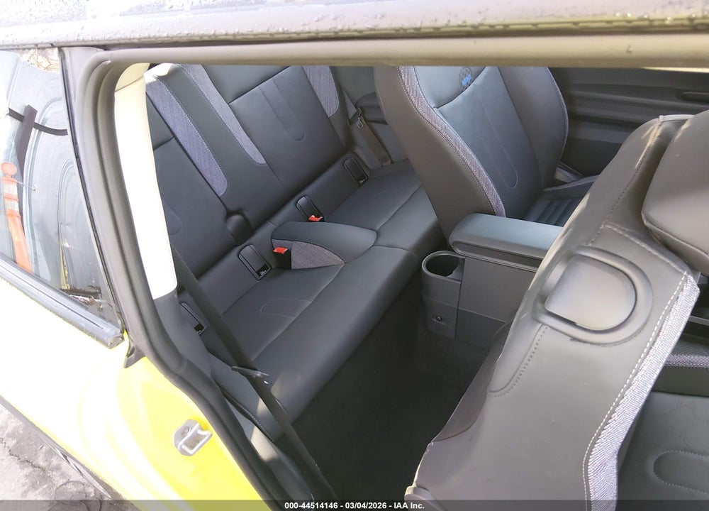 2025 MINI HARDTOP COOPER S VIN: WMW23GD02S2W25300