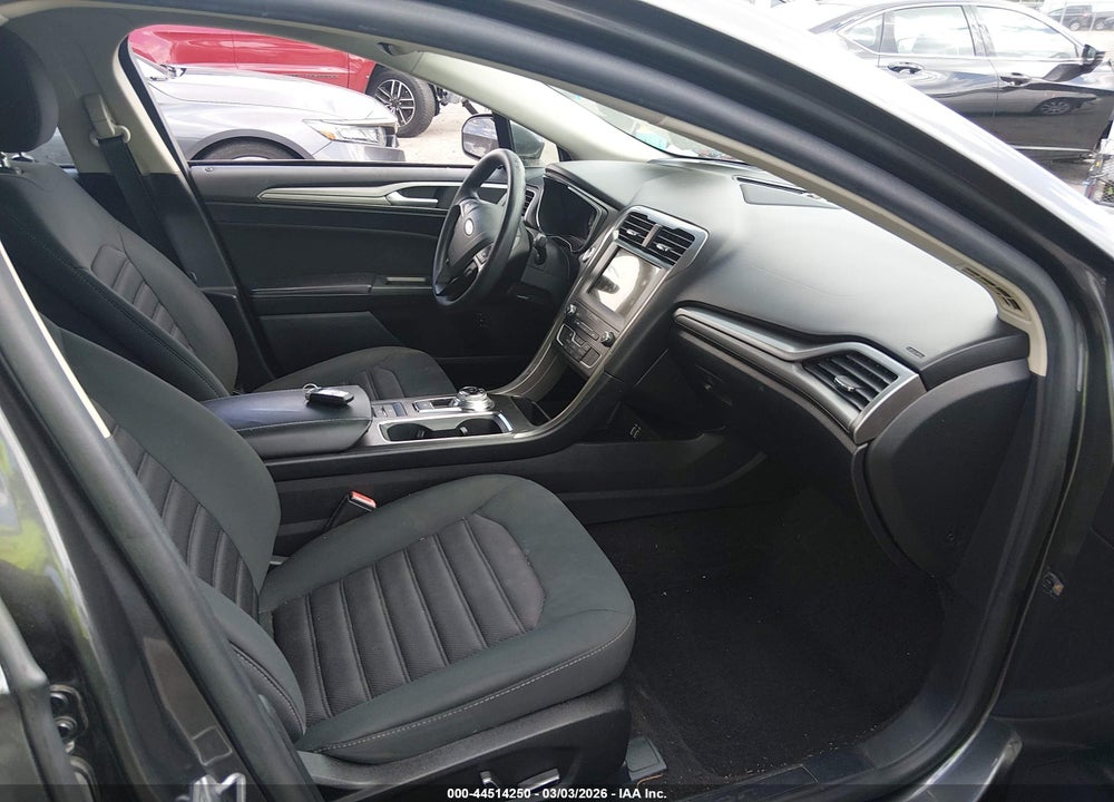 2019 FORD FUSION HYBRID SE VIN: 3FA6P0LU9KR121008