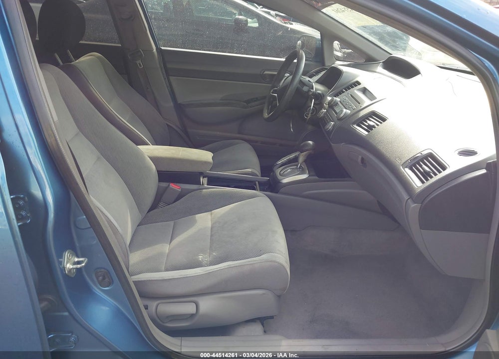 2010 HONDA CIVIC LX VIN: 2HGFA1F57AH302478