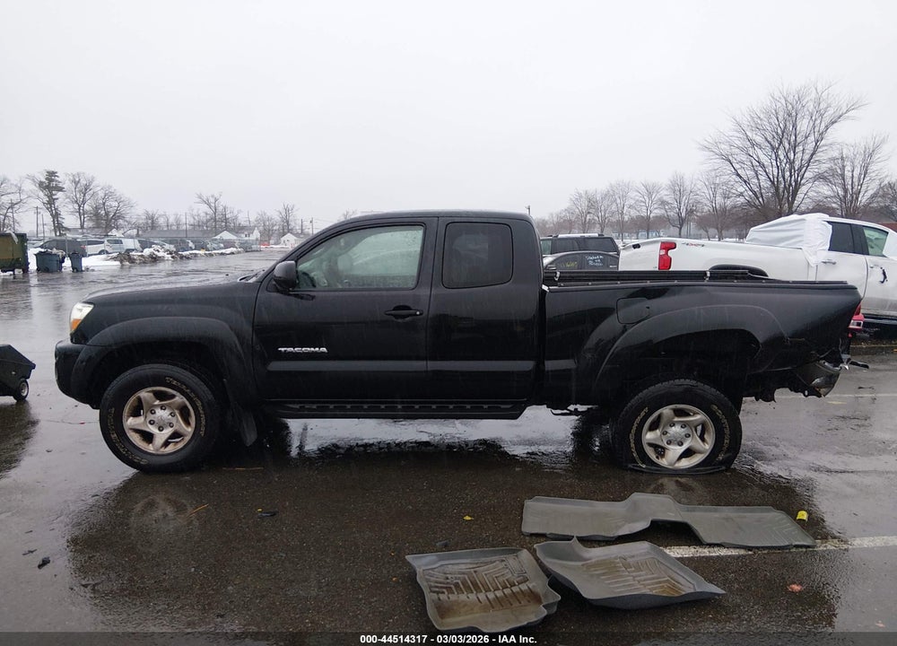2005 TOYOTA TACOMA PRERUNNER V6 VIN: 5TETU62N65Z009273