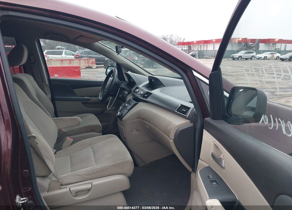 2012 HONDA ODYSSEY LX VIN: 5FNRL5H21CB056164