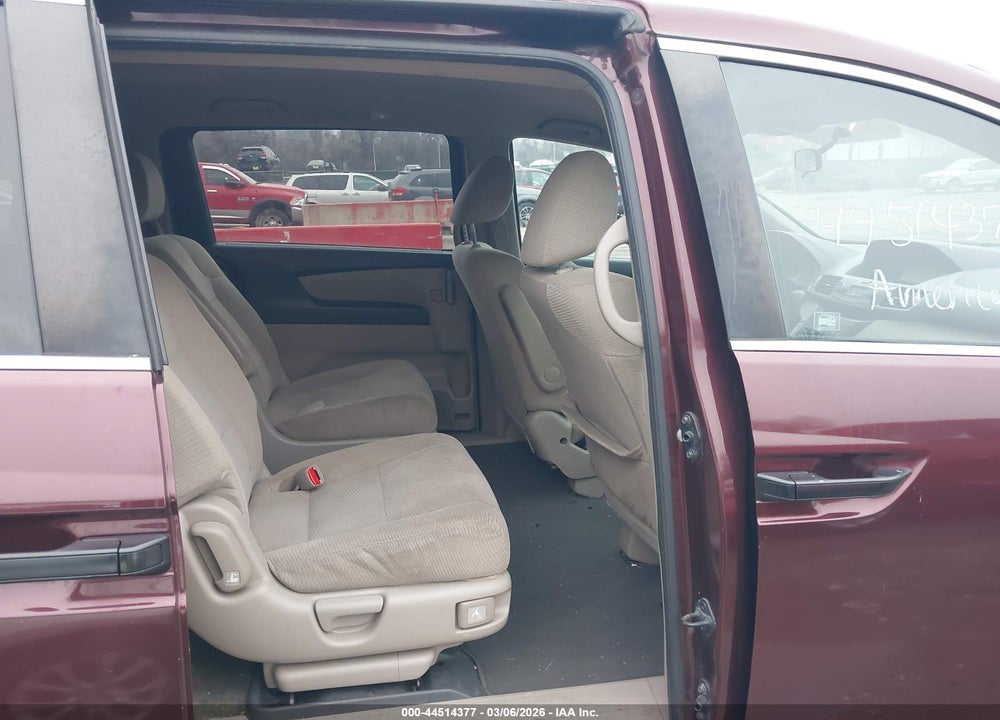2012 HONDA ODYSSEY LX VIN: 5FNRL5H21CB056164