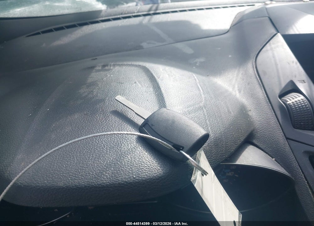 2013 FORD ESCAPE S VIN: 1FMCU0F77DUA38194