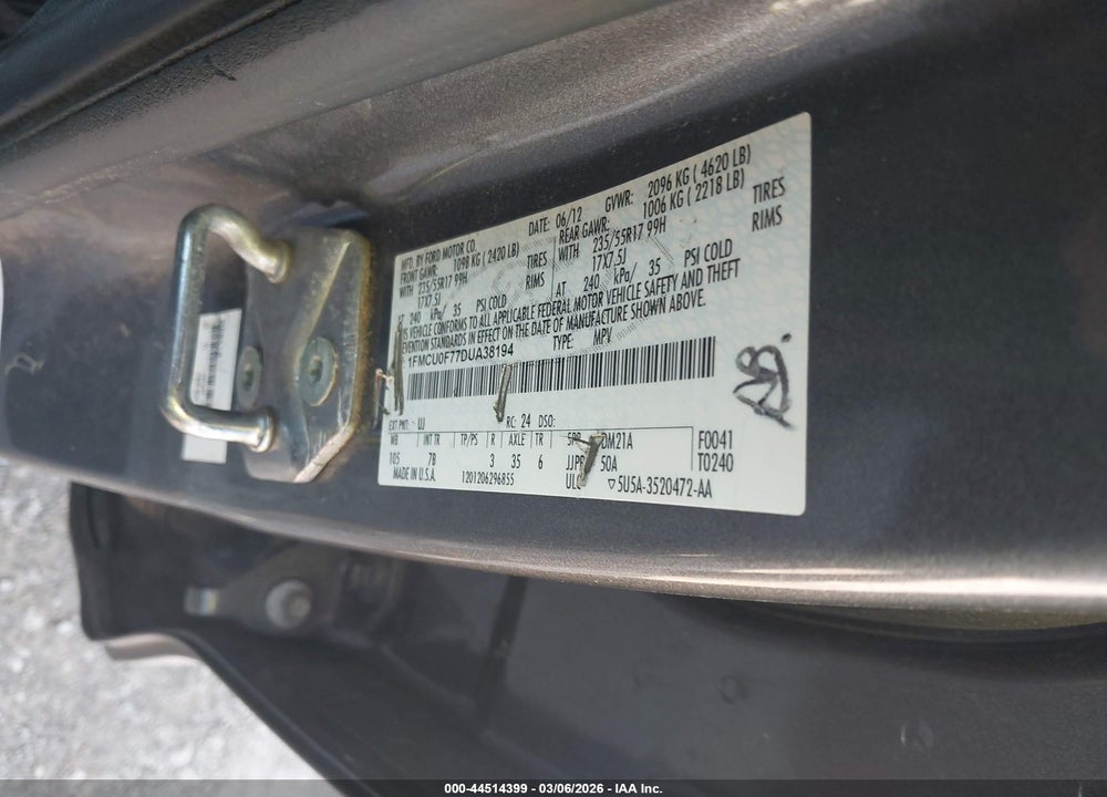 2013 FORD ESCAPE S VIN: 1FMCU0F77DUA38194