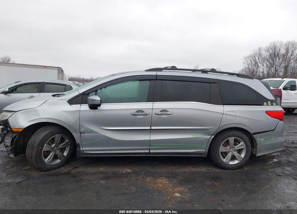 2018 HONDA ODYSSEY EX-L VIN: 5FNRL6H78JB020728