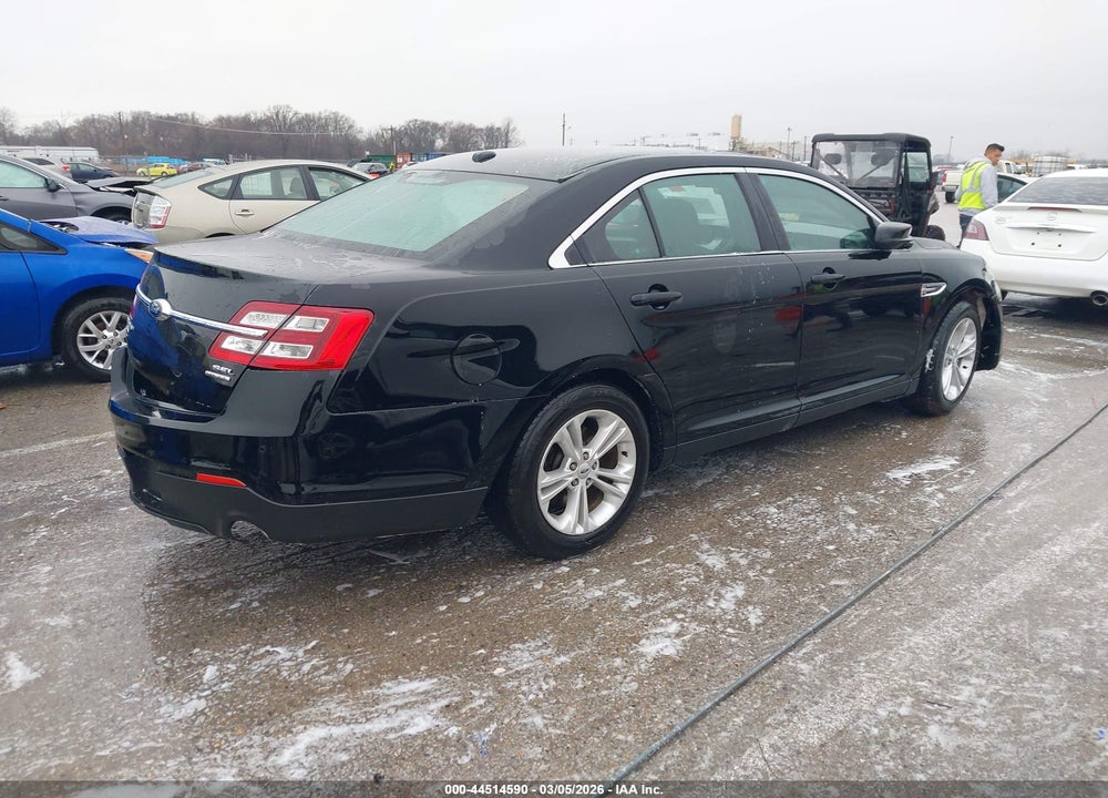 2016 FORD TAURUS SEL VIN: 1FAHP2E81GG123211