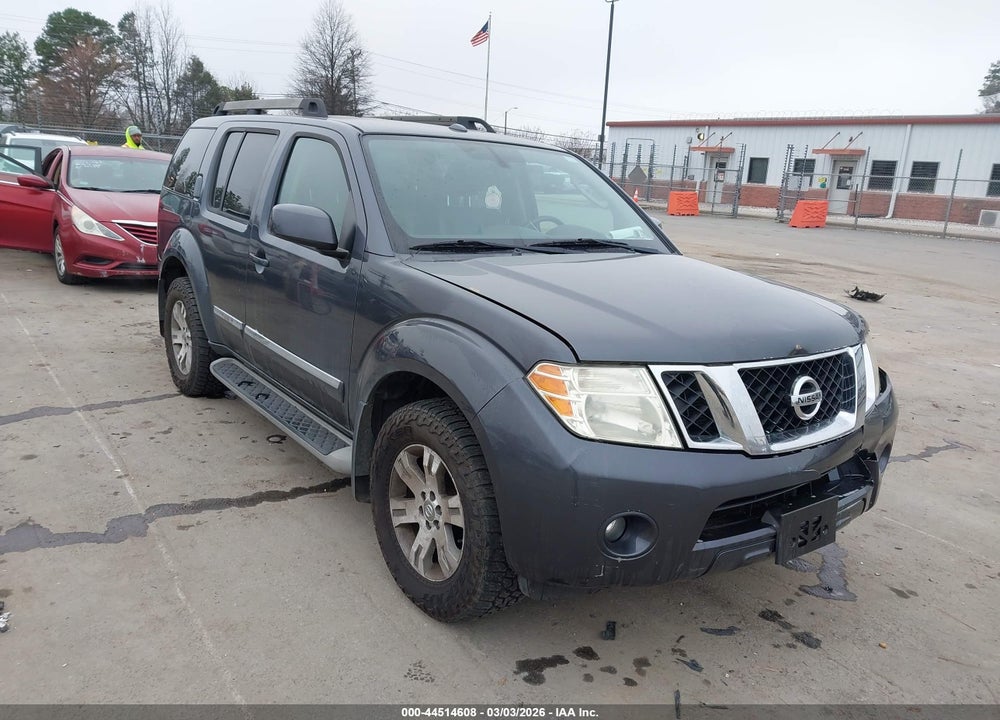 2011 NISSAN PATHFINDER SILVER VIN: 5N1AR1NB0BC620676