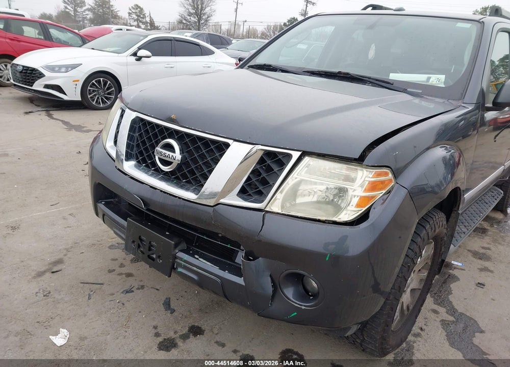 2011 NISSAN PATHFINDER SILVER VIN: 5N1AR1NB0BC620676