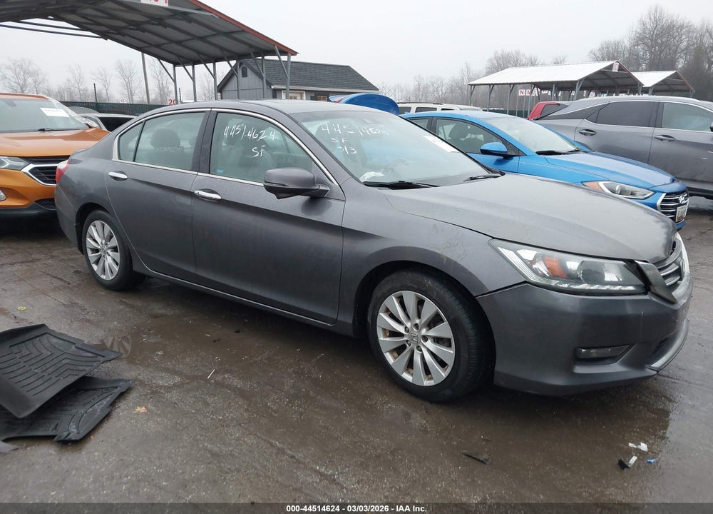2015 HONDA ACCORD EX-L V-6 VIN: 1HGCR3F81FA018450