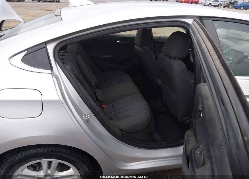 2018 CHEVROLET CRUZE LT AUTO VIN: 1G1BE5SM6J7180934
