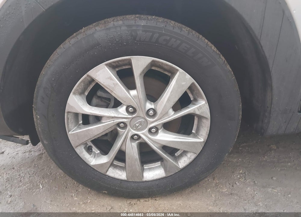2019 HYUNDAI TUCSON SE VIN: KM8J2CA46KU855312