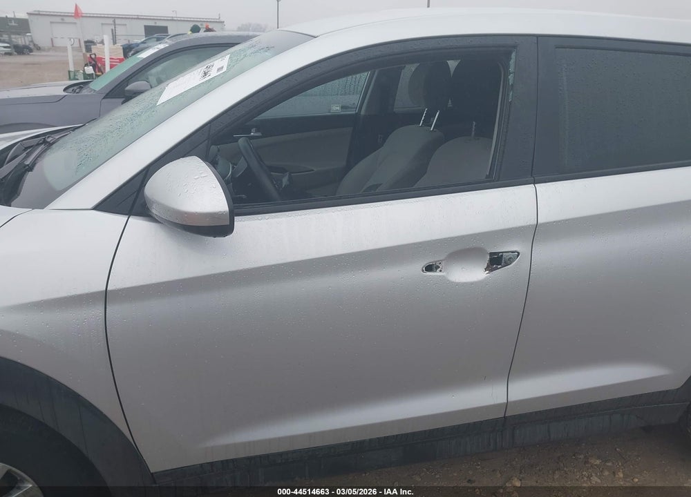 2019 HYUNDAI TUCSON SE VIN: KM8J2CA46KU855312
