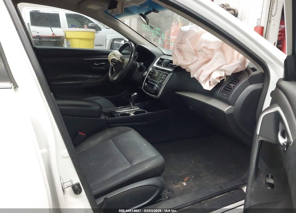 2018 NISSAN ALTIMA 2.5 SV VIN: 1N4AL3APXJC165780