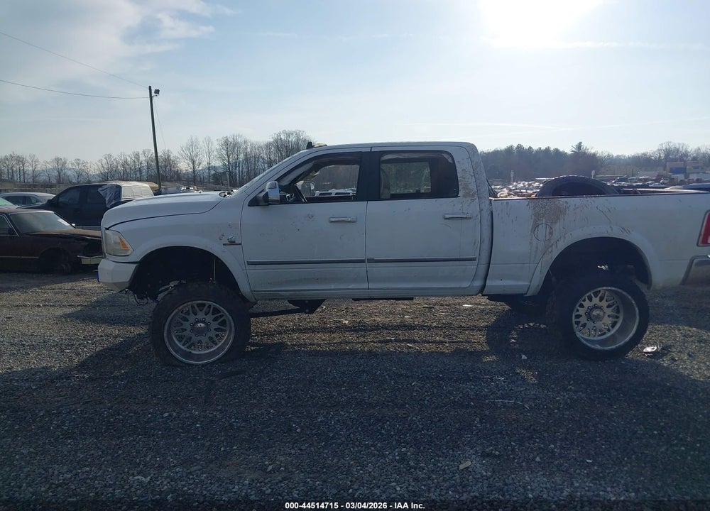 2016 RAM 2500 LAIE VIN: 3C6UR5FL3GG220221
