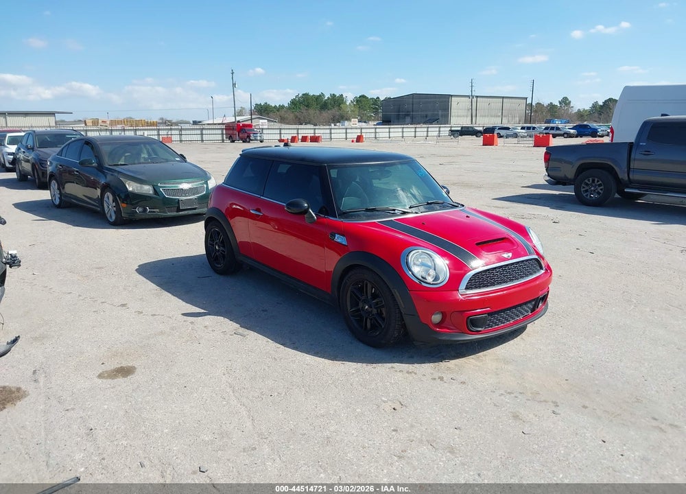 2013 MINI HARDTOP COOPER S VIN: WMWSV3C5XDT391579