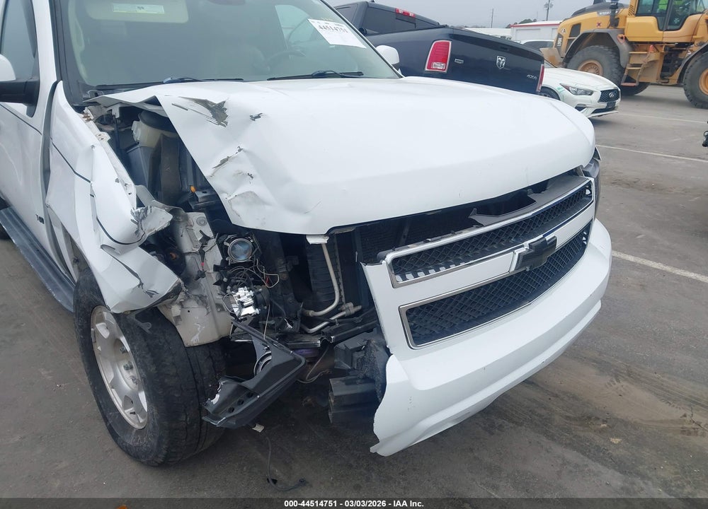 2011 CHEVROLET TAHOE LT VIN: 1GNSCBE04BR343095