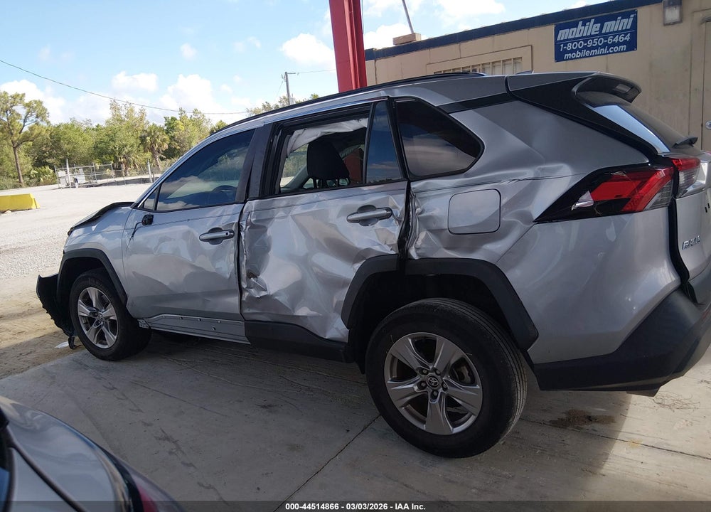 2023 TOYOTA RAV4 XLE VIN: 2T3W1RFV5PW240469