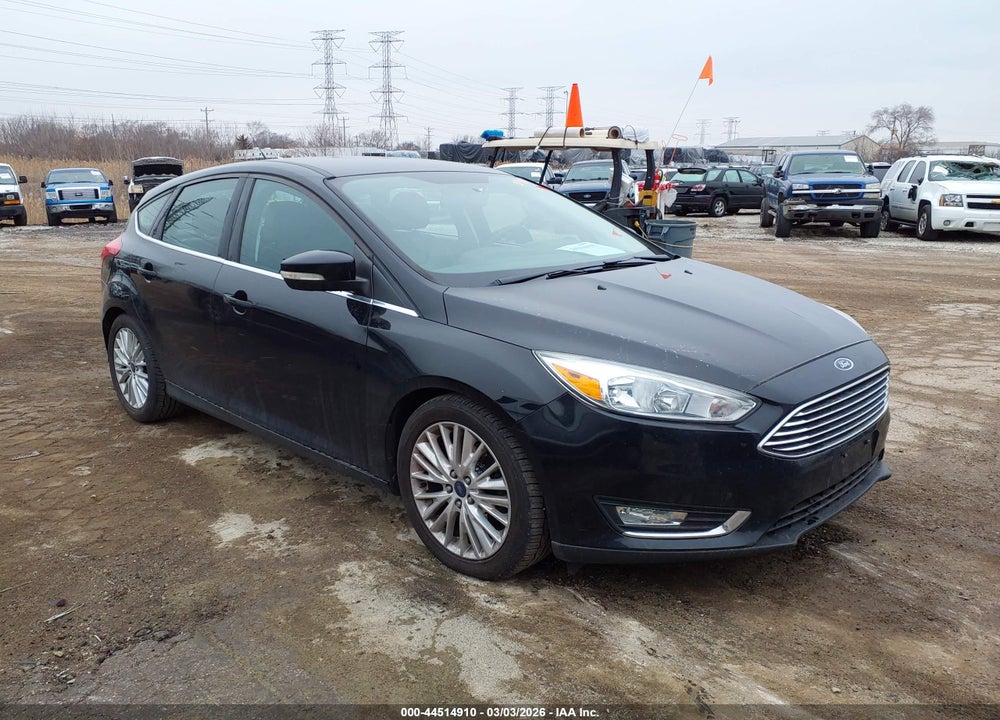2016 FORD FOCUS TITANIUM VIN: 1FADP3N27GL280443