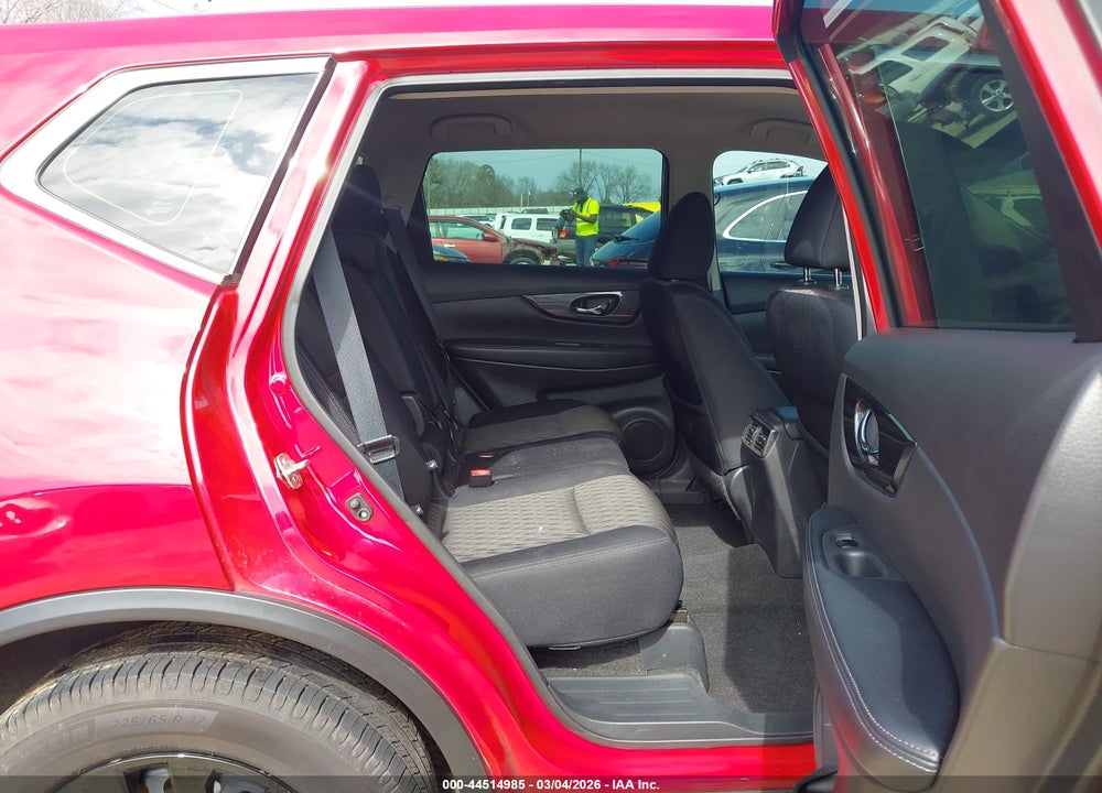 2017 NISSAN ROGUE S VIN: 5N1AT2MT3HC874957