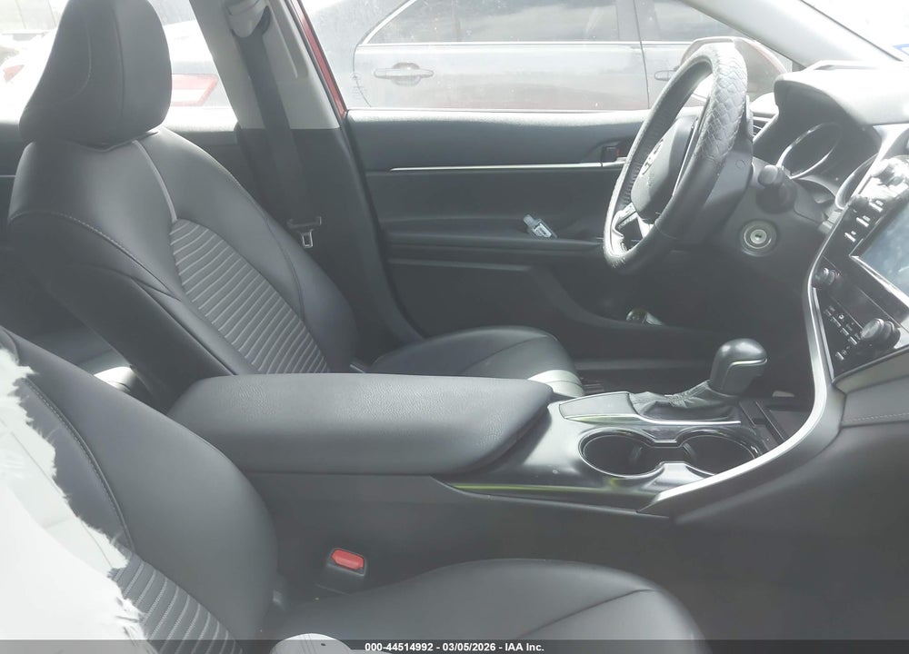 2019 TOYOTA CAMRY SE VIN: 4T1B11HK7KU283845