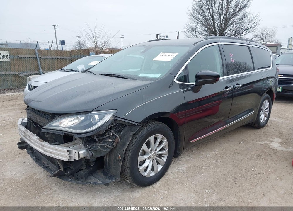 2017 CHRYSLER PACIFICA TOURING-L VIN: 2C4RC1BG4HR752168