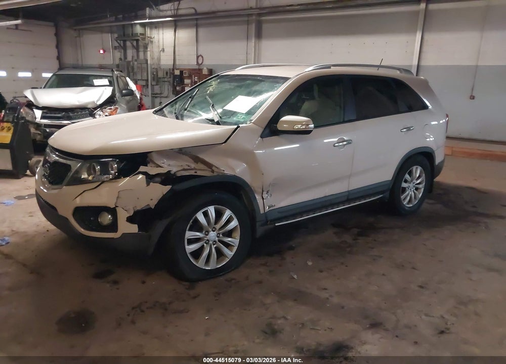 2011 KIA SORENTO EX V6 VIN: 5XYKUDA29BG036349