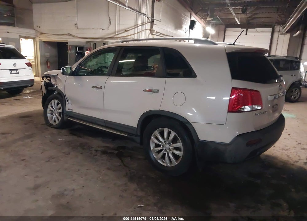 2011 KIA SORENTO EX V6 VIN: 5XYKUDA29BG036349
