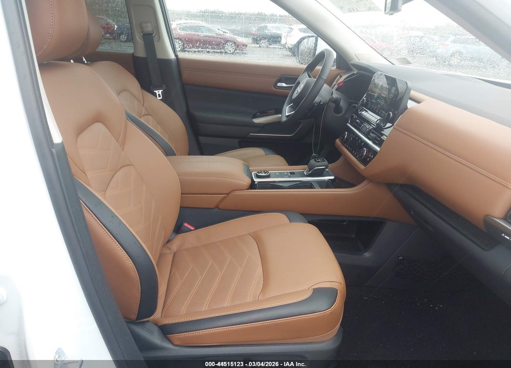 2025 NISSAN PATHFINDER PLATINUM 4WD VIN: 5N1DR3DJ3SC306215