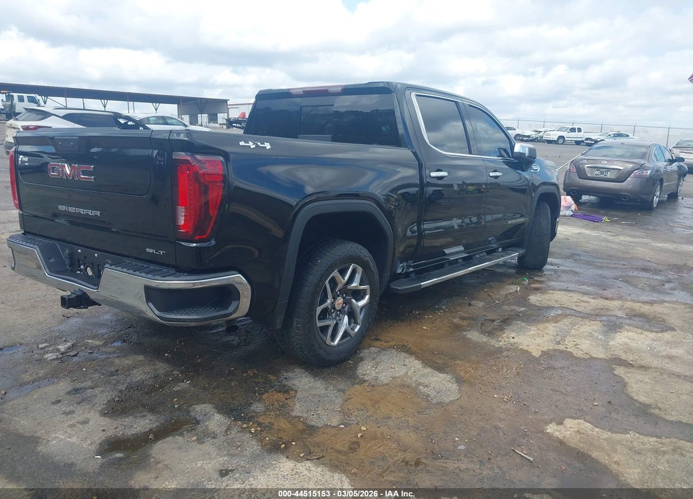 2024 GMC SIERRA 1500 4WD  SHORT BOX SLT VIN: 3GTUUDED6RG338746
