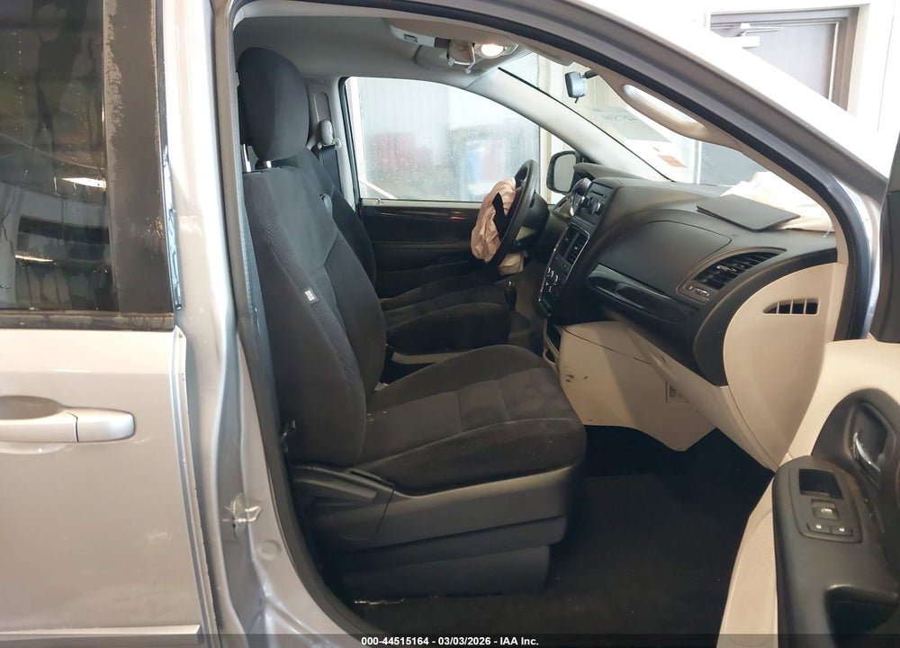 2014 DODGE GRAND CARAVAN SXT VIN: 2C4RDGCG0ER210351