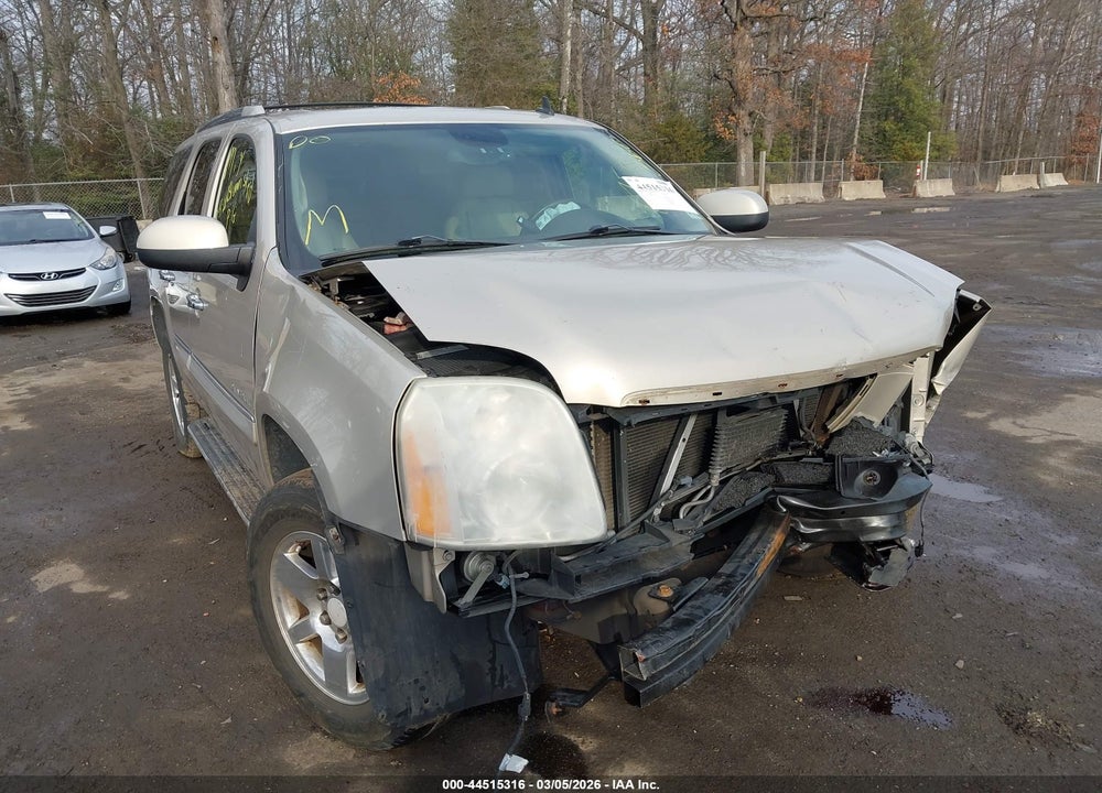 2008 GMC YUKON DENALI VIN: 1GKFK63808J236750
