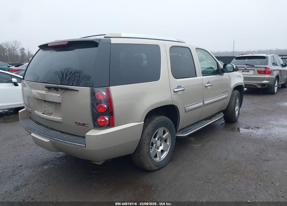 2008 GMC YUKON DENALI VIN: 1GKFK63808J236750