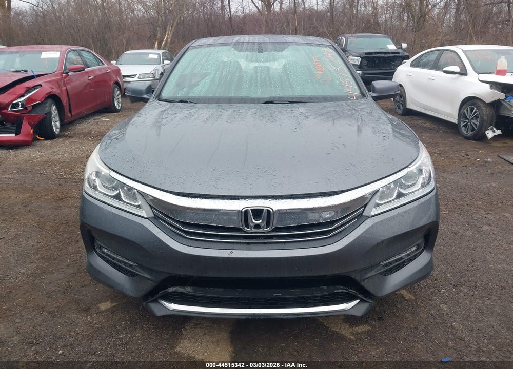 2017 HONDA ACCORD EX-L VIN: 1HGCR2F83HA042584