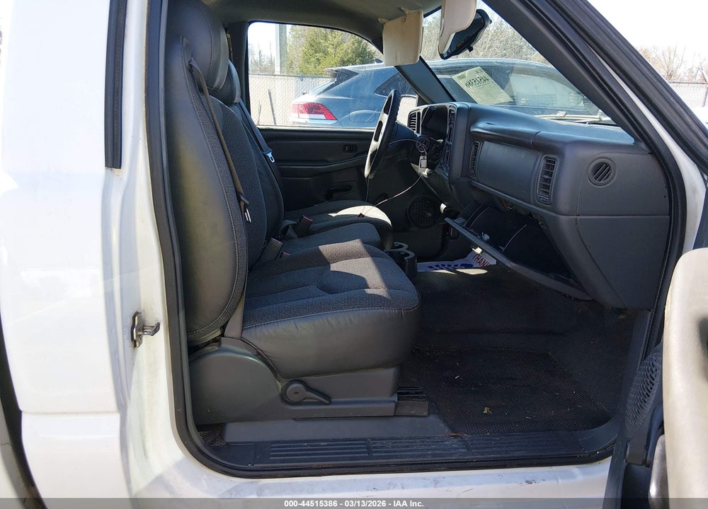 2005 GMC SIERRA 1500 WORK TRUCK VIN: 1GTEC14X35Z125832