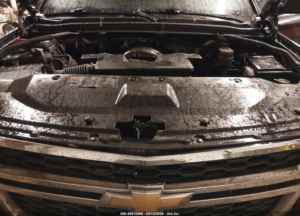 2015 CHEVROLET SUBURBAN 1500 LT VIN: 1GNSKJKC5FR528127