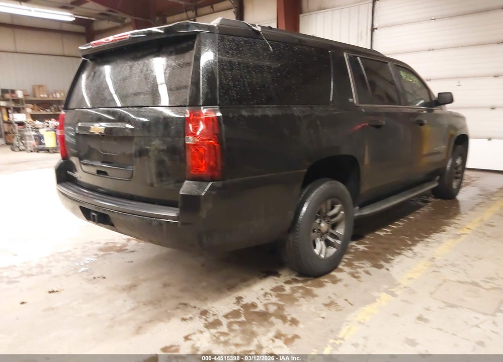 2015 CHEVROLET SUBURBAN 1500 LT VIN: 1GNSKJKC5FR528127