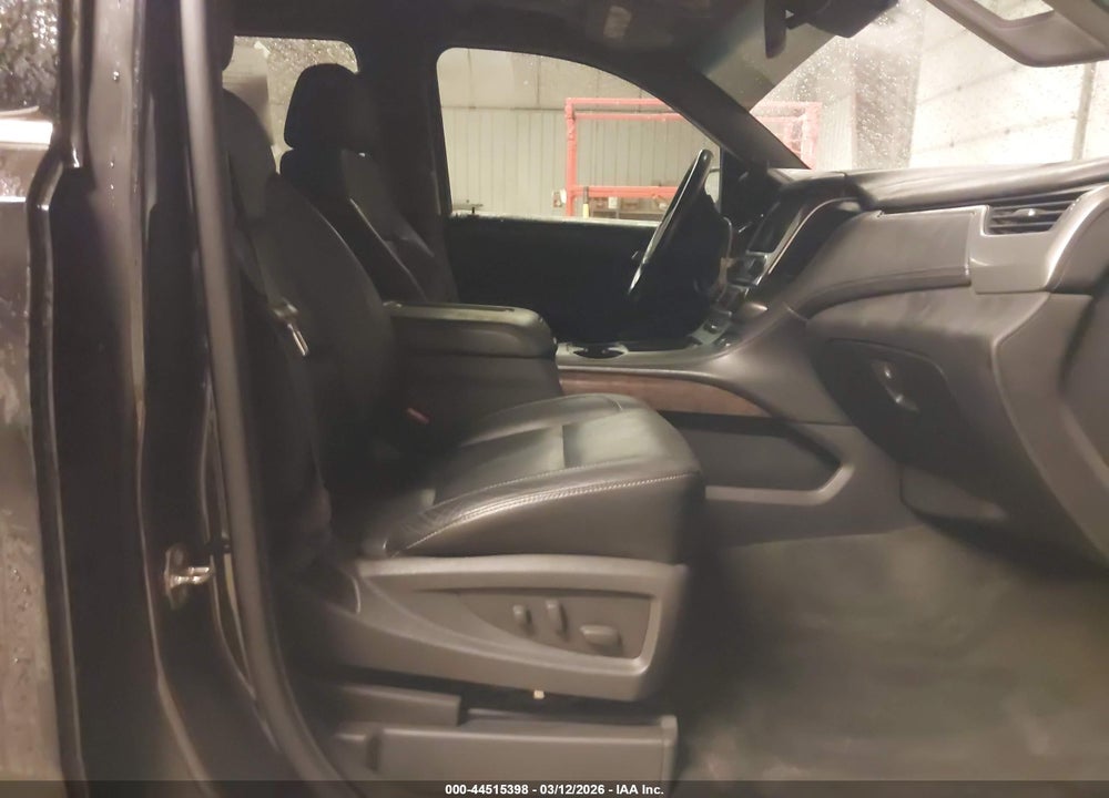 2015 CHEVROLET SUBURBAN 1500 LT VIN: 1GNSKJKC5FR528127
