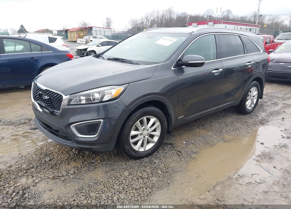 2018 KIA SORENTO 2.4L LX VIN: 5XYPGDA3XJG394287