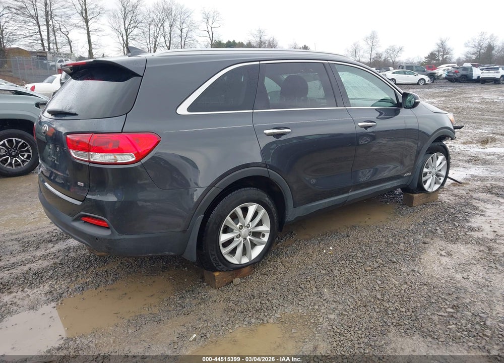 2018 KIA SORENTO 2.4L LX VIN: 5XYPGDA3XJG394287