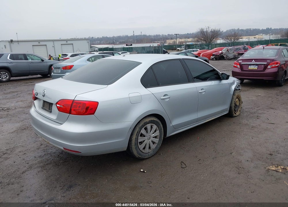 2013 VOLKSWAGEN JETTA 2.0L S VIN: 3VW2K7AJ4DM297289