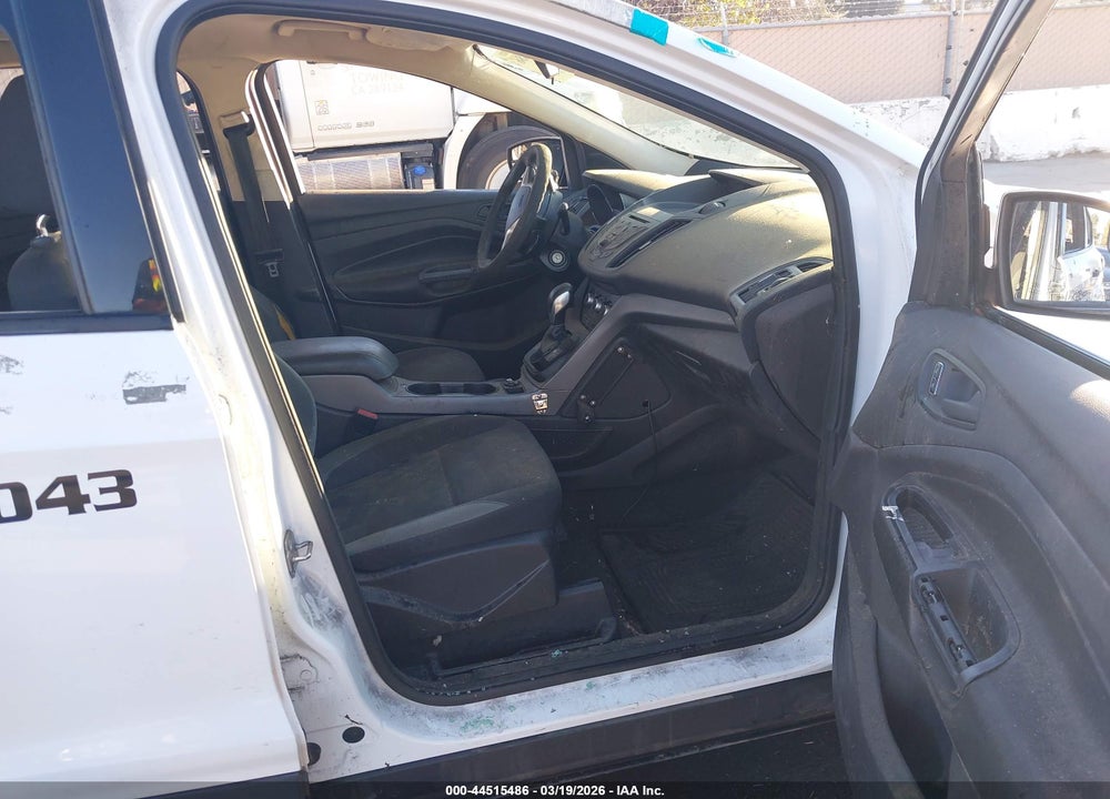2014 FORD ESCAPE S VIN: 1FMCU0F79EUE42177