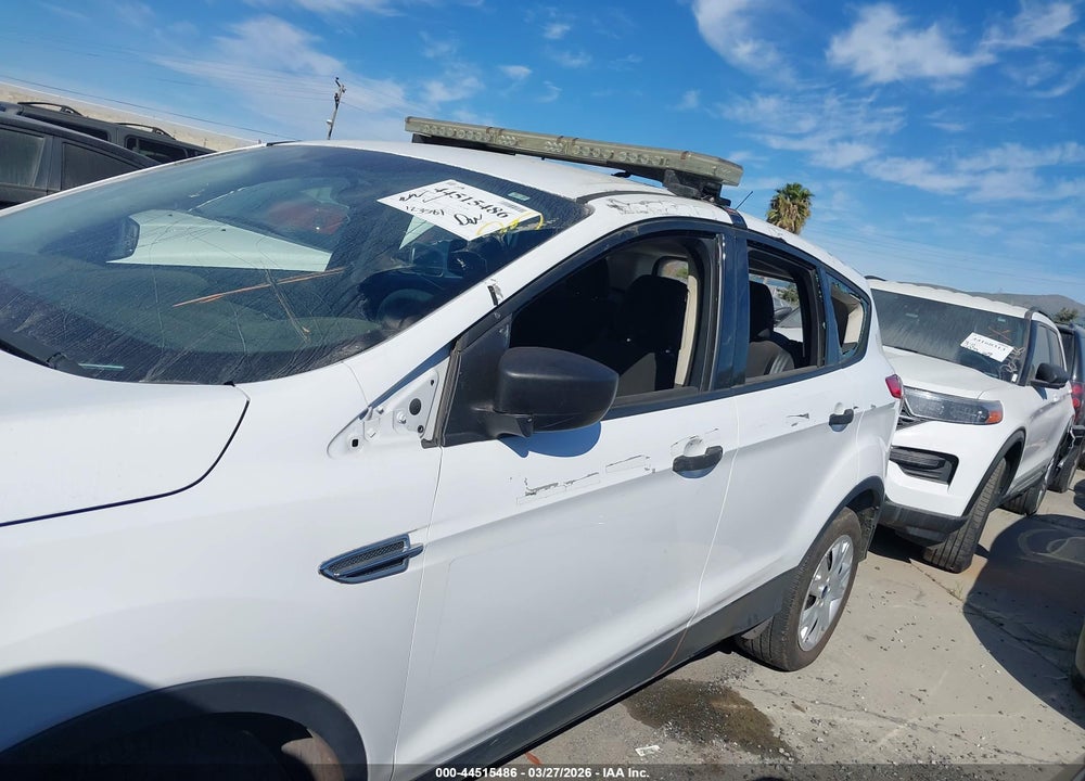 2014 FORD ESCAPE S VIN: 1FMCU0F79EUE42177