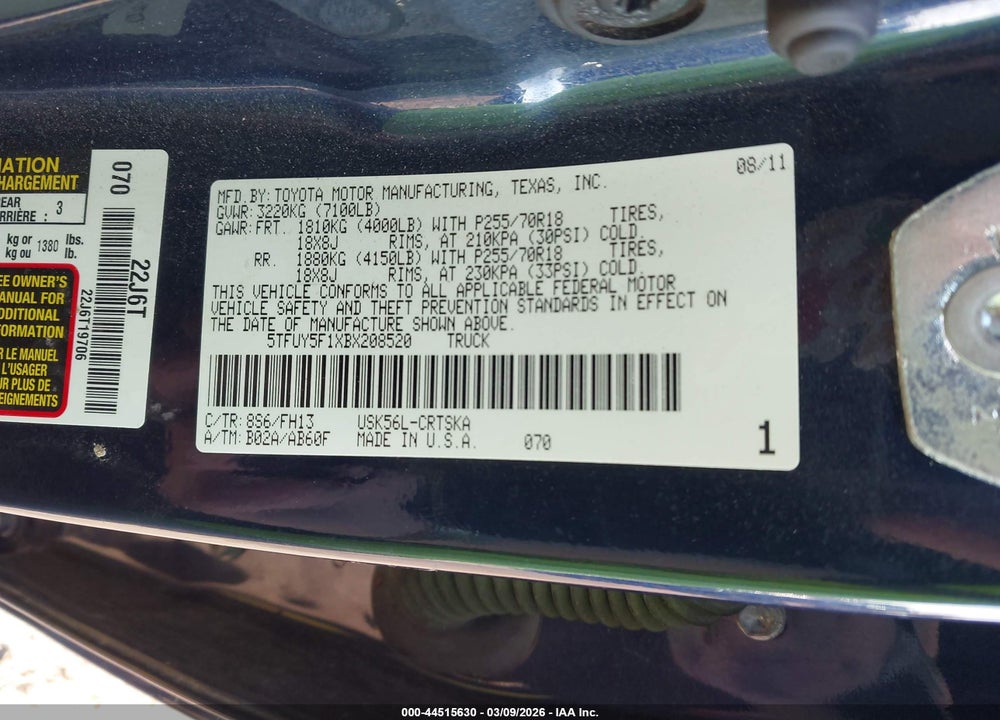 2011 TOYOTA TUNDRA GRADE 5.7L V8 VIN: 5TFUY5F1XBX208520